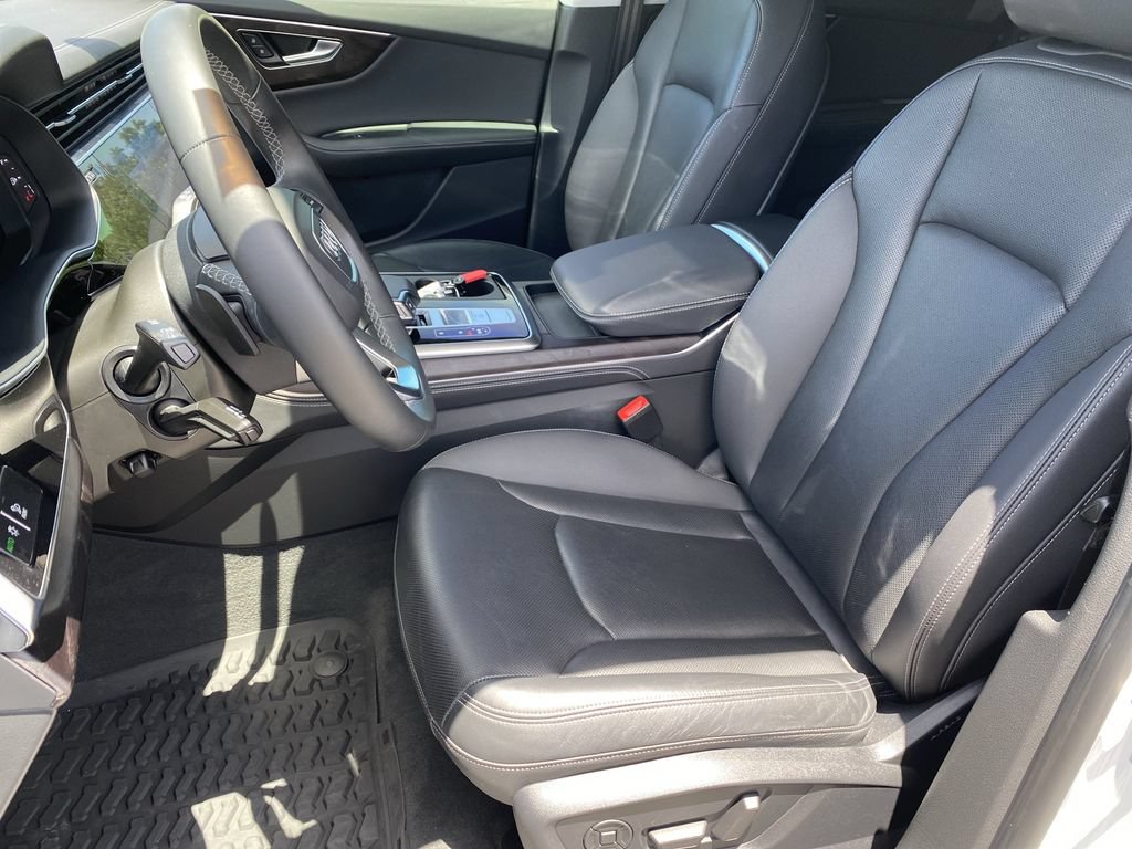 Used 2023 Audi Q8 Prestige w/ Prestige Package AWD/4WD image 21