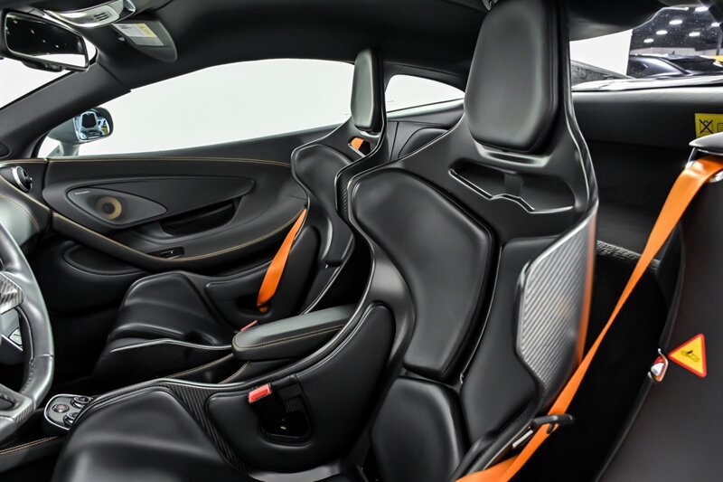 Used 2019 McLaren 600LT RWD image 20