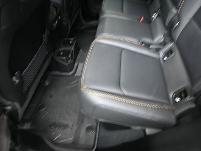 Used 2025 Jeep Gladiator Sport image 21