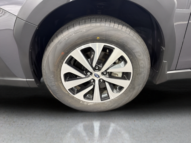 Used 2024 Subaru Outback Premium AWD/4WD image 32