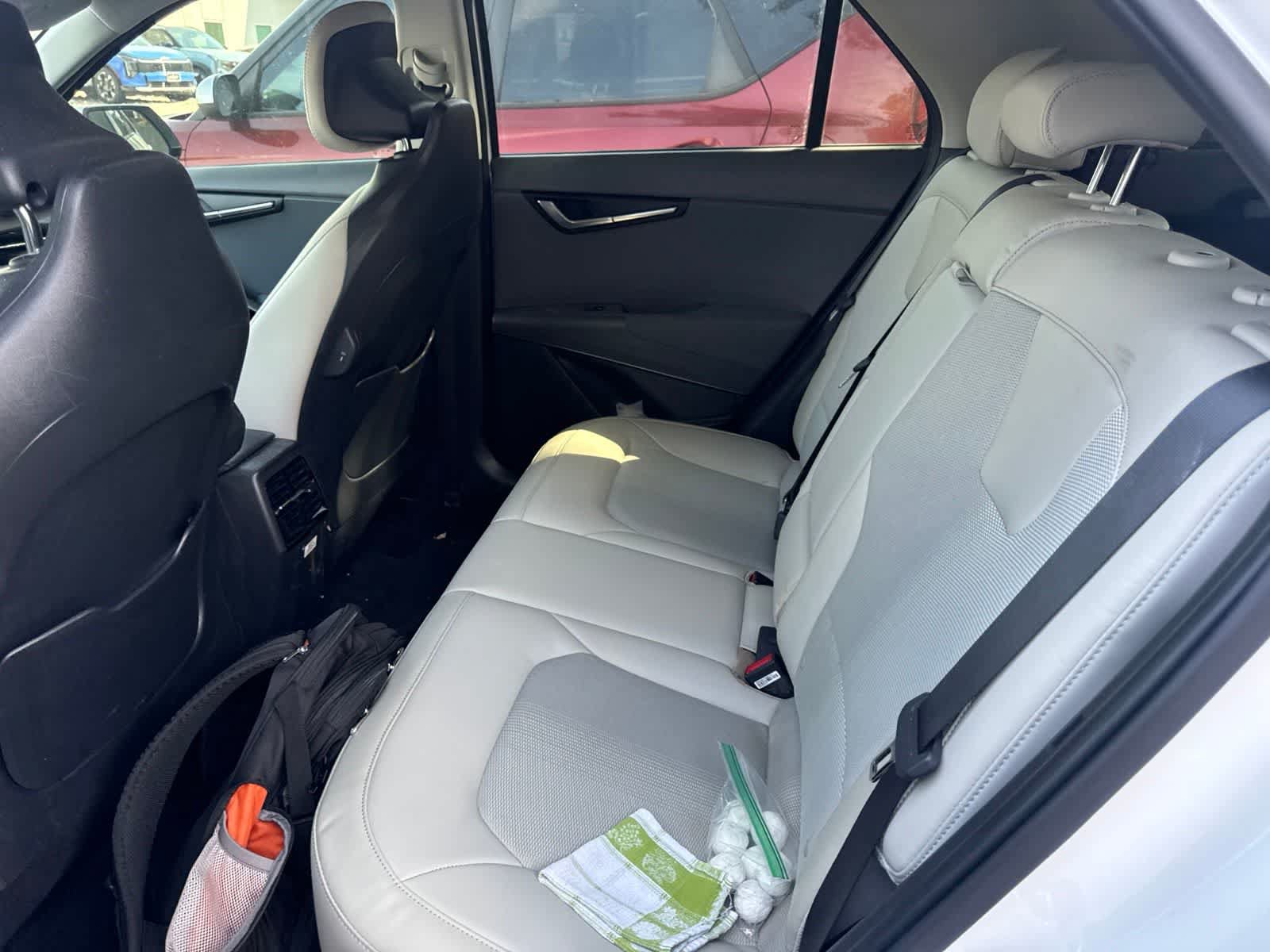 Used 2023 Kia Niro EX Touring FWD image 8