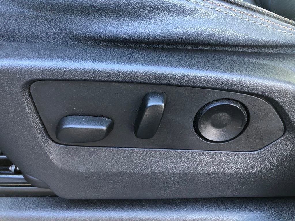 Used 2023 Chevrolet Silverado 1500 High Country image 15