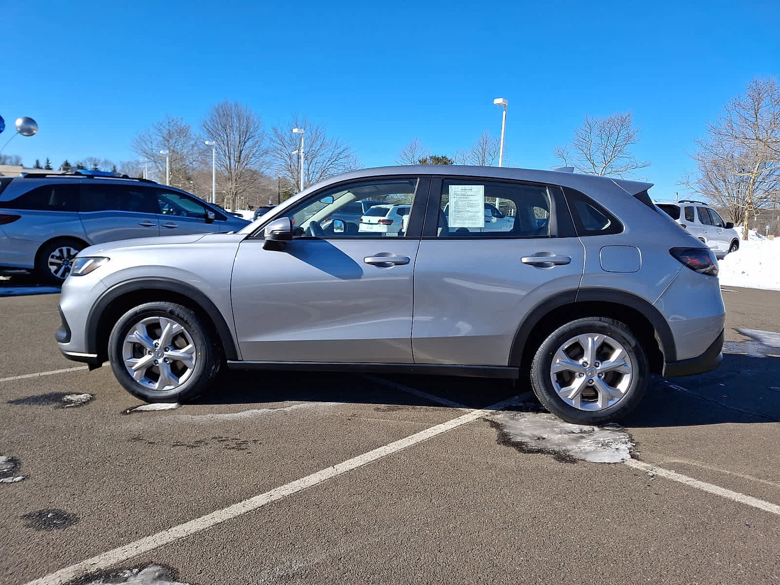 Used 2023 Honda HR-V LX image 8