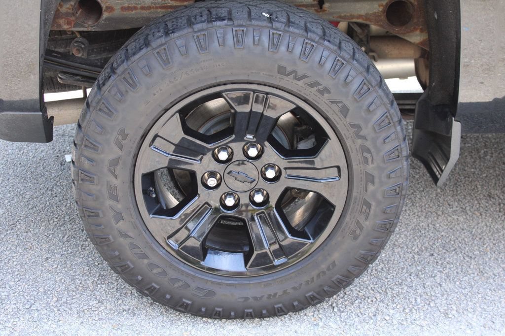 Used 2019 Chevrolet Silverado 1500 LT w/ All Star Edition AWD/4WD image 30