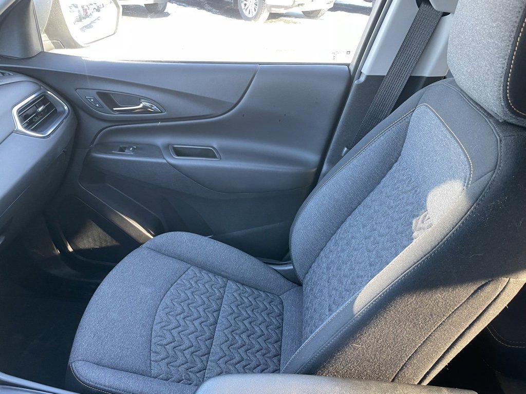 Used 2024 Chevrolet Equinox LT image 19