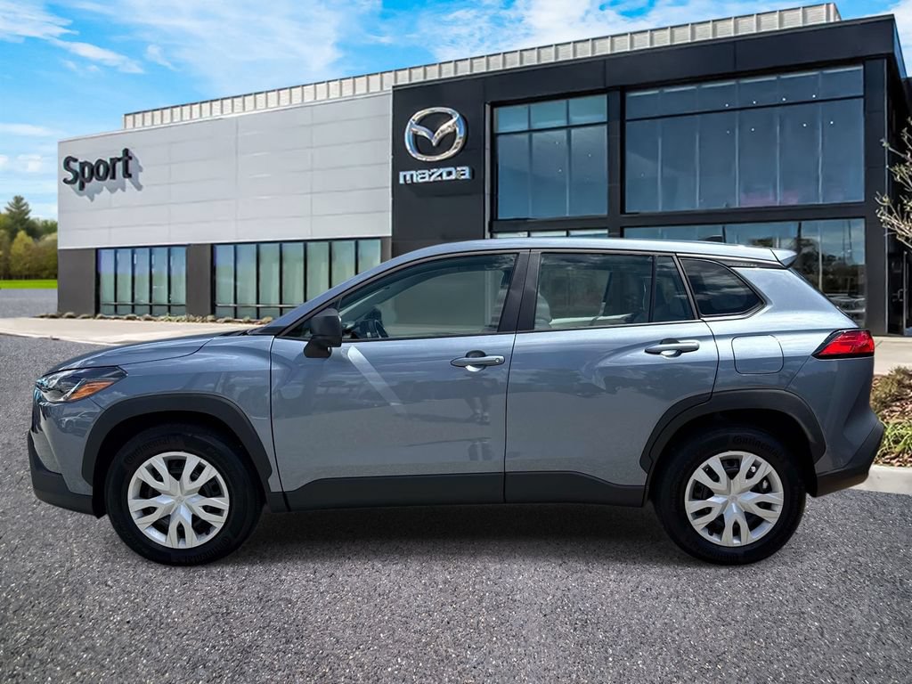 Used 2023 Toyota Corolla Cross L FWD image 6