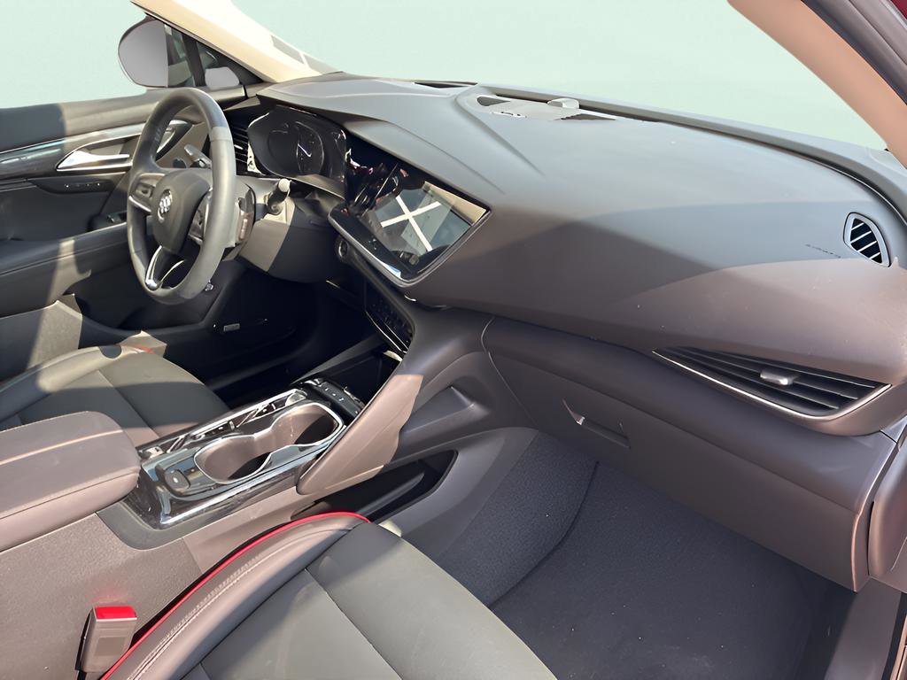 Used 2023 Buick Envision Essence w/ Technology Package I image 12