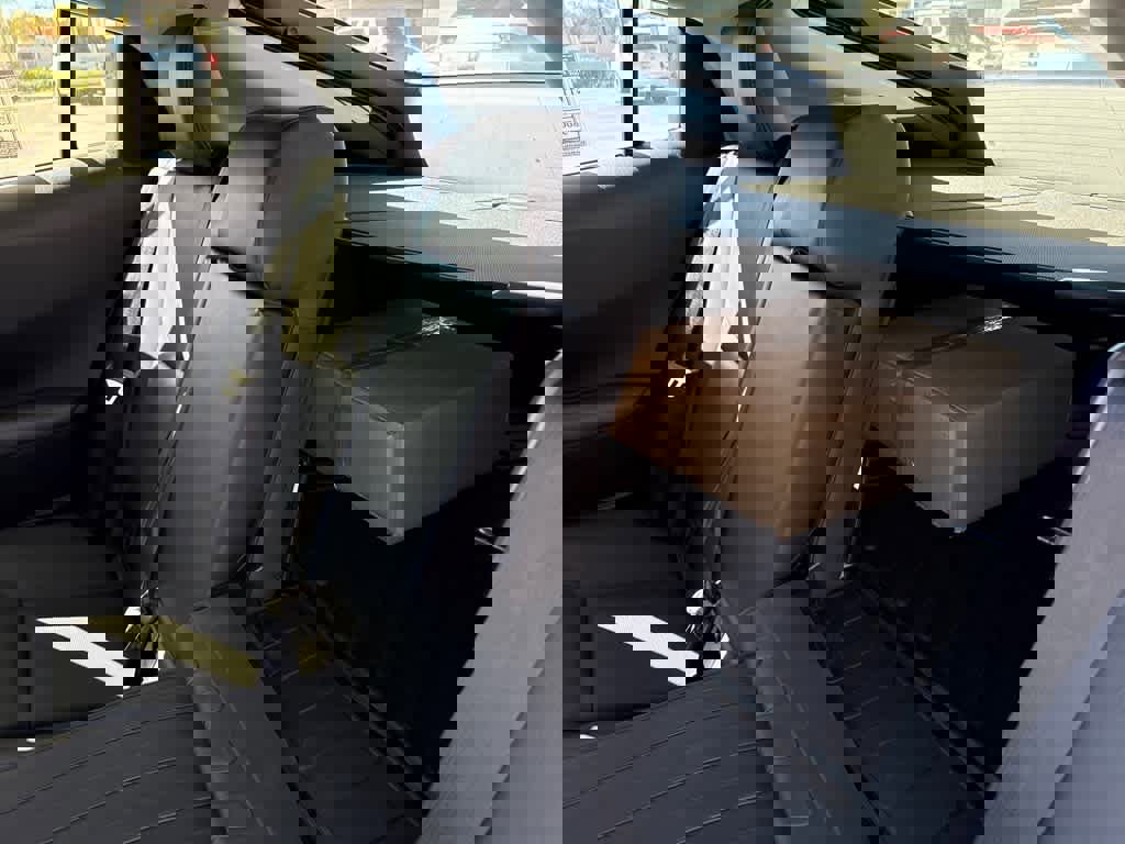 New 2026 Toyota Prius XSE Premium image 8