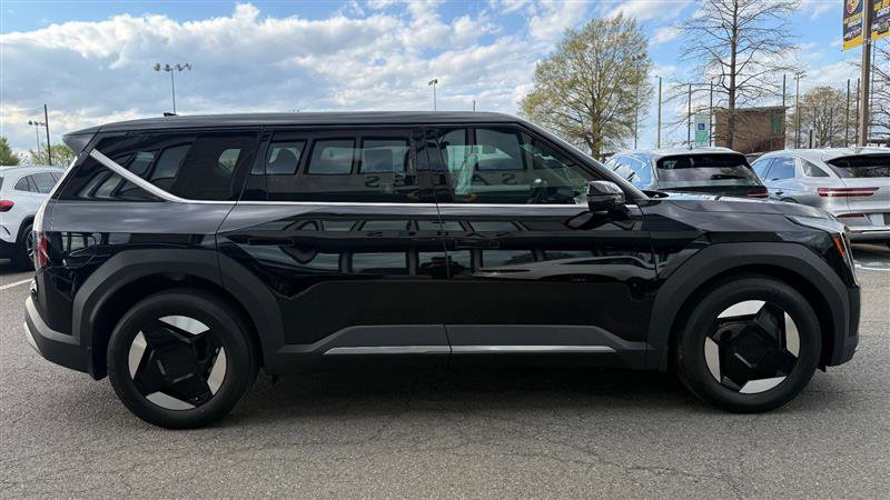 Used 2024 Kia EV9 Light Long Range image 6