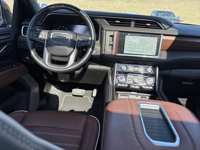 Used 2023 GMC Yukon Denali Ultimate image 20