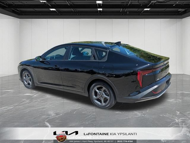Used 2025 Kia K4 FWD image 3