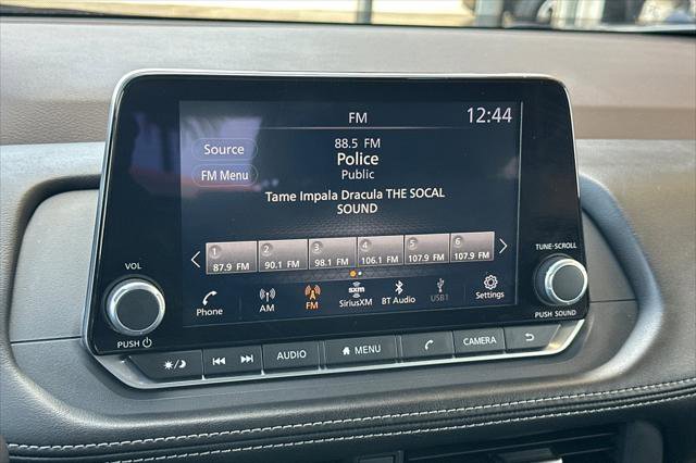 Used 2023 Nissan Rogue SV image 17