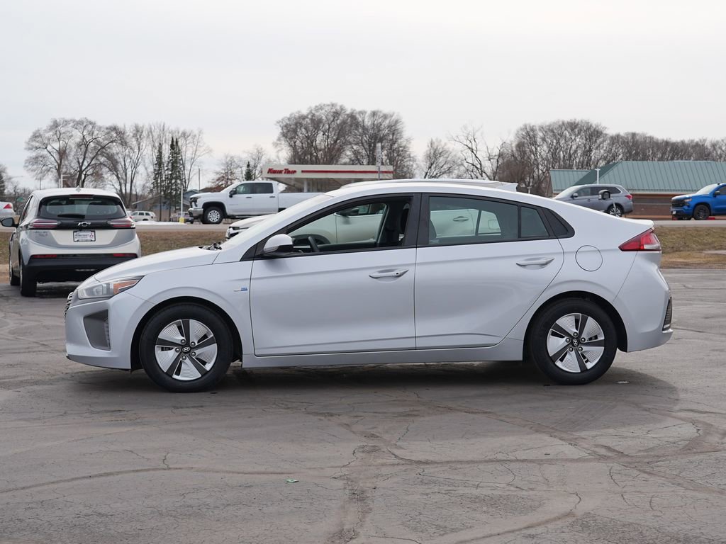 Used 2018 Hyundai Ioniq Blue FWD image 6