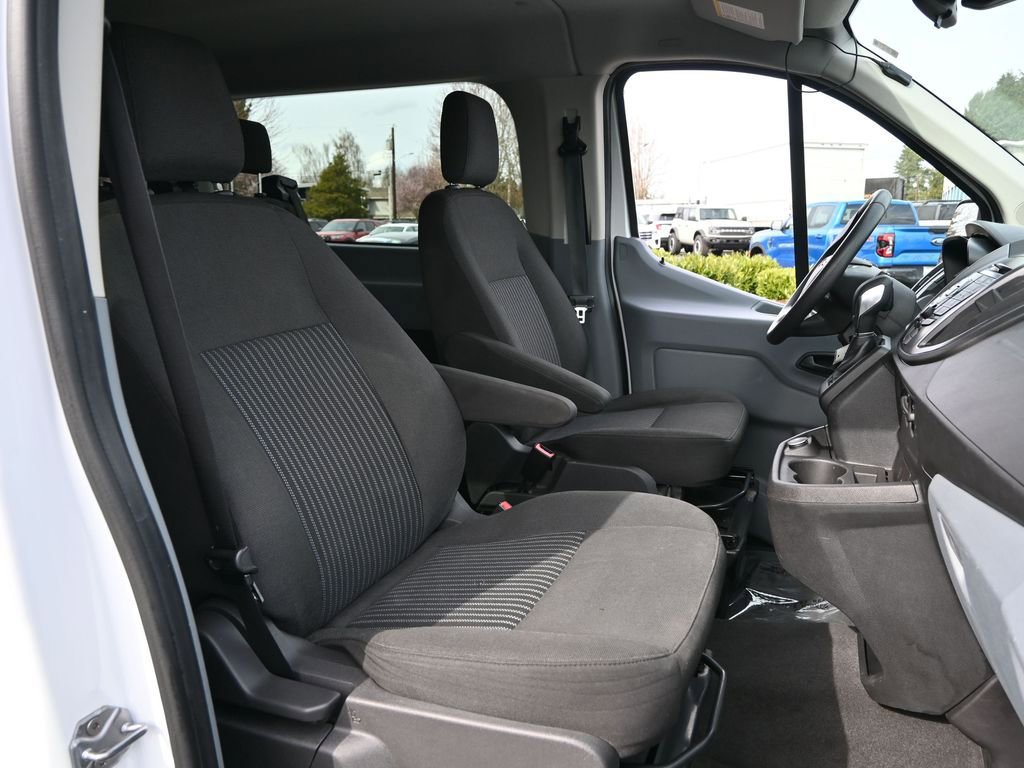 Used 2018 Ford Transit 350 XLT image 21