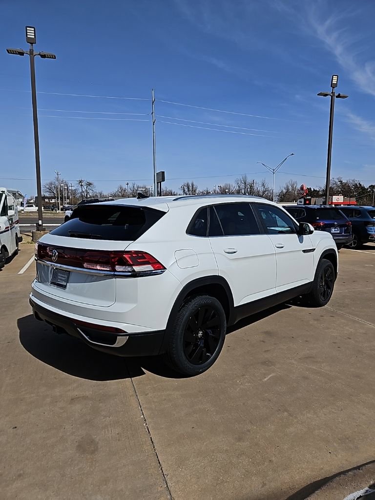 New 2026 Volkswagen Atlas Cross Sport SE image 5