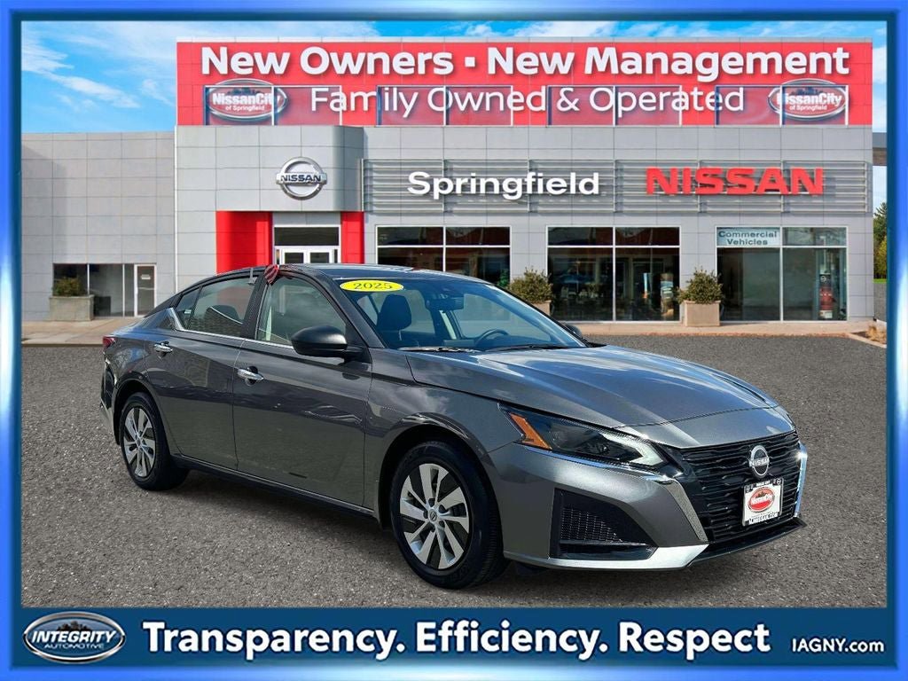 Used 2025 Nissan Altima 2.5 S image 1