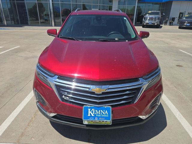 Used 2023 Chevrolet Equinox Premier AWD/4WD image 3