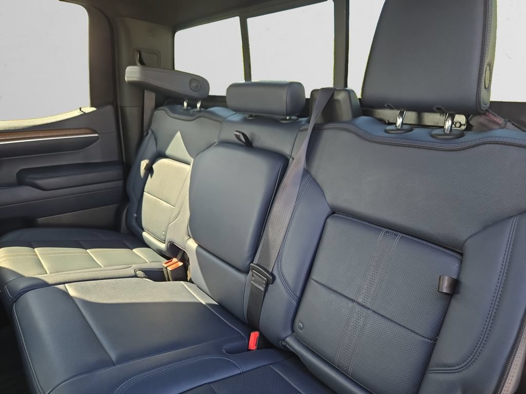 Used 2022 Chevrolet Silverado 1500 High Country w/ Z71 Off-Road Package AWD/4WD image 14