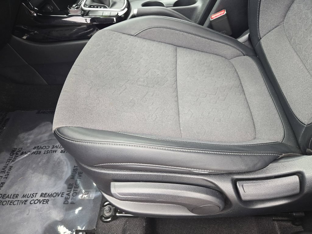 Used 2024 Kia Seltos S FWD image 16