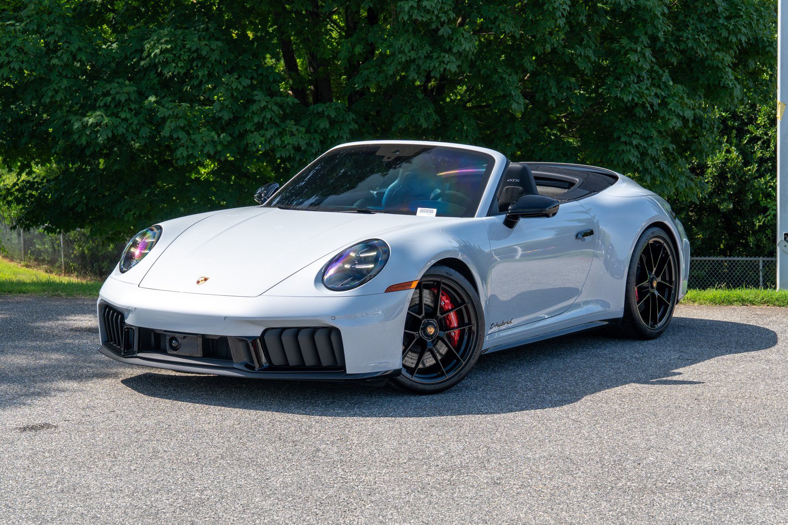 Certified 2025 Porsche 911 Carrera 4 GTS AWD/4WD image 1