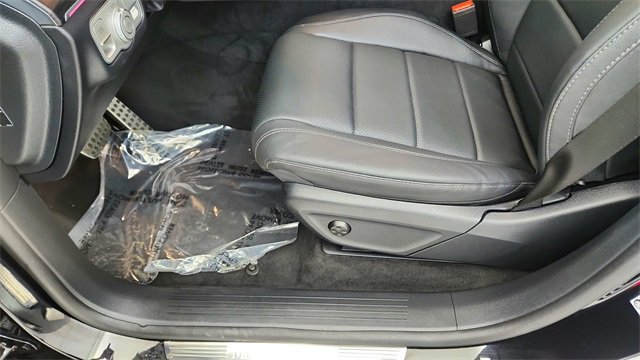 Used 2025 Mercedes-Benz GLS 450 4MATIC image 38