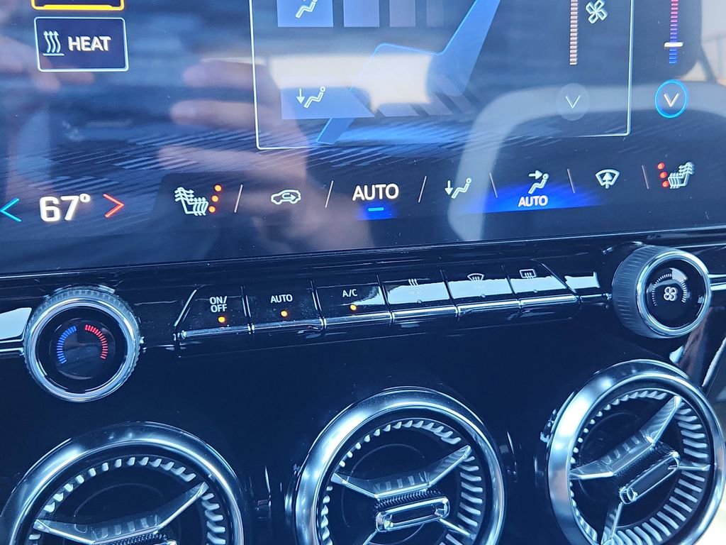 New 2025 Chevrolet Blazer EV LT image 15