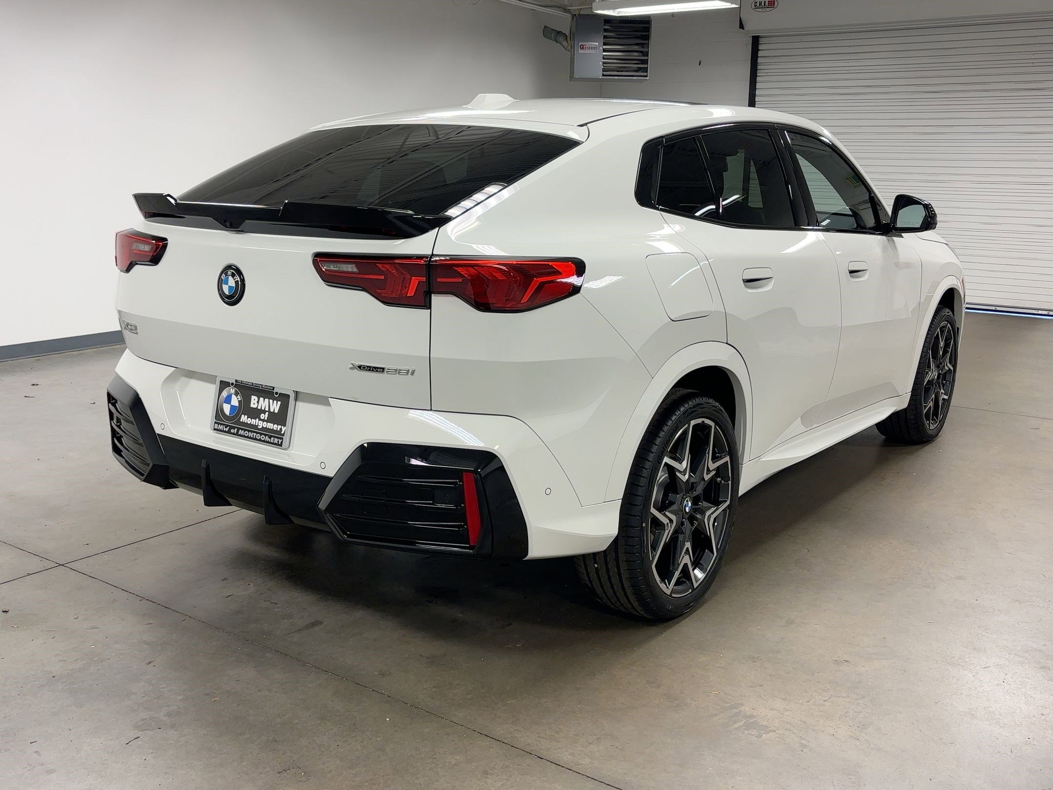 New 2026 BMW X2 xDrive28i w/ Technology Package image 8