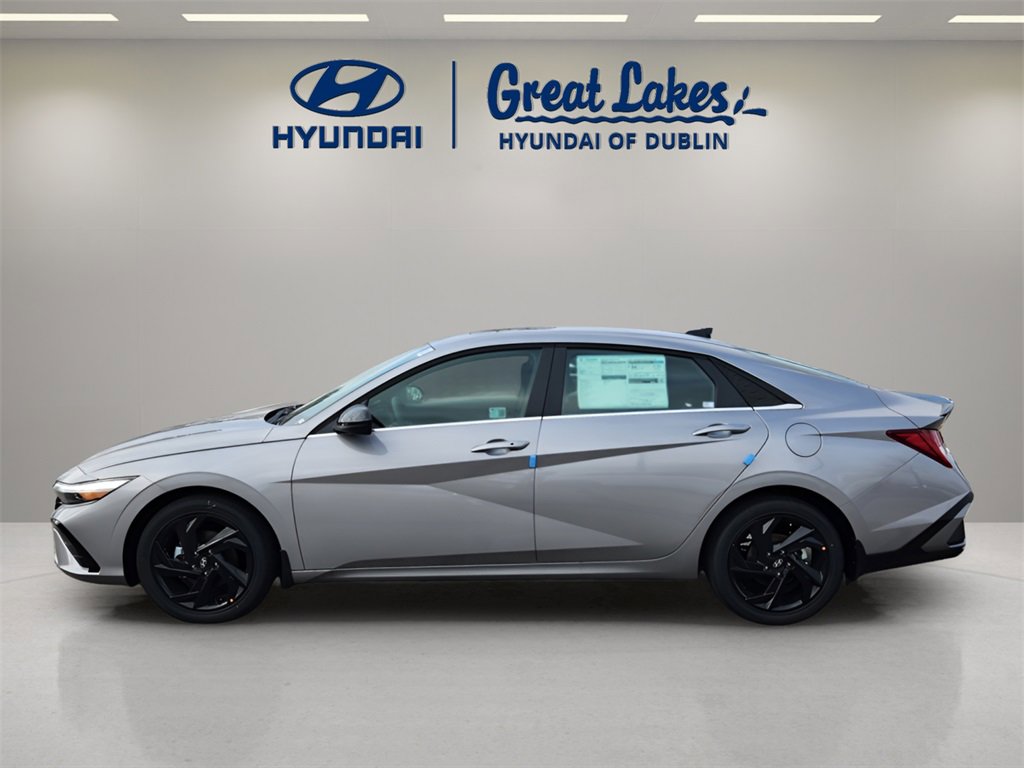 New 2026 Hyundai Elantra SEL Sport image 2