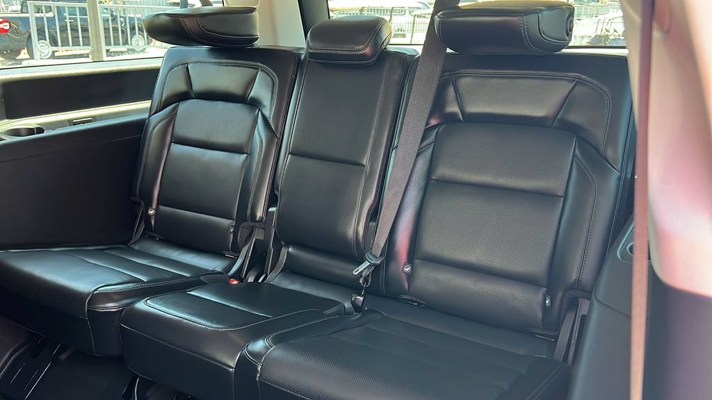 Certified 2025 Lincoln Navigator L Reserve AWD/4WD image 11