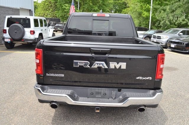 Used 2025 RAM 1500 Laramie AWD/4WD image 7