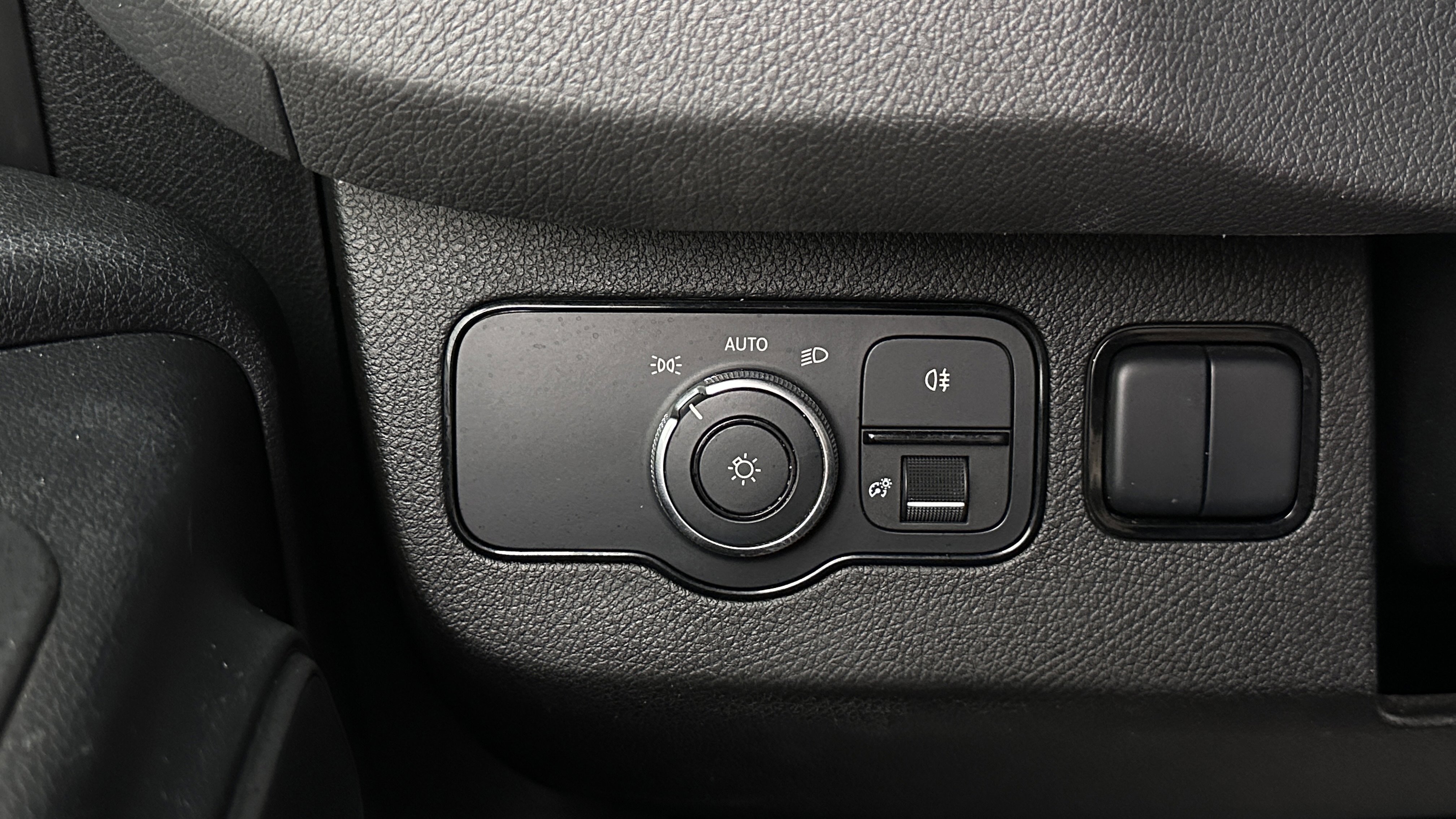 Used 2022 Mercedes-Benz Sprinter 1500 image 18