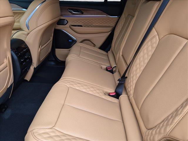 New 2027 Jeep Grand Cherokee Summit AWD/4WD image 15