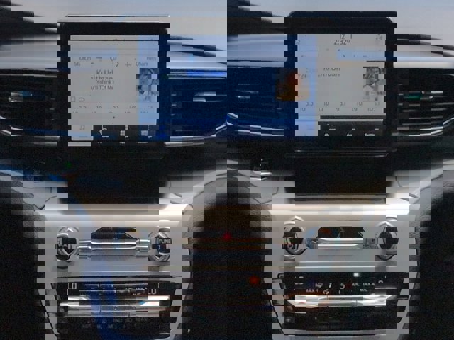 Used 2021 Ford Explorer XLT w/ Equipment Group 202A RWD image 19