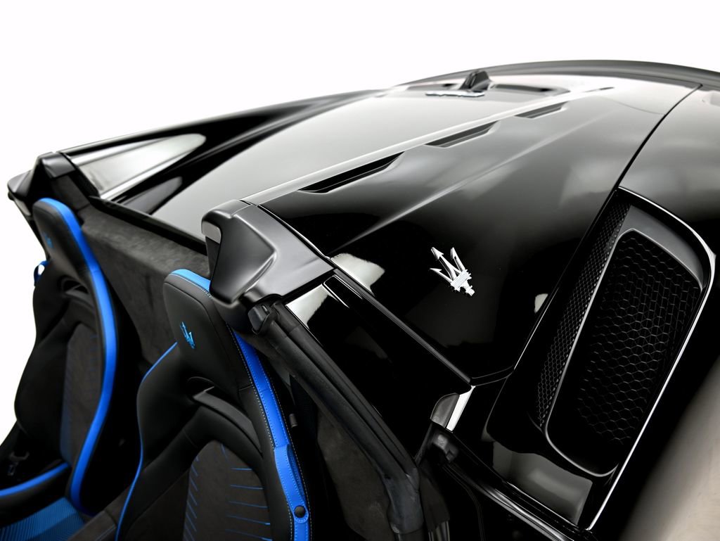 Used 2023 Maserati MC20 Spyder RWD image 33