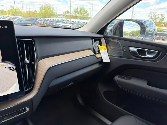 New 2026 Volvo XC60 B5 Plus w/ Climate Package AWD/4WD image 21