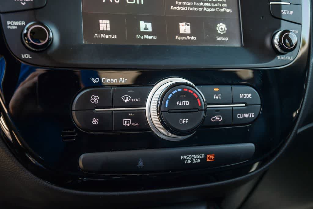 Used 2018 Kia Soul ! FWD image 20