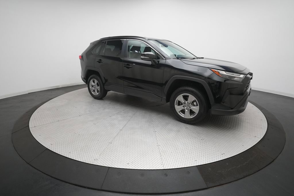 Used 2025 Toyota RAV4 XLE image 14