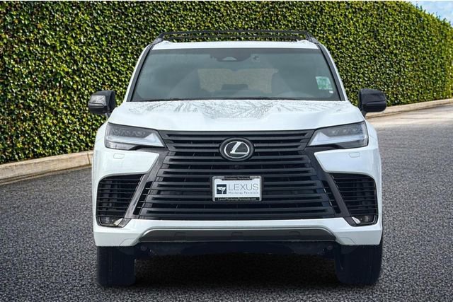 New 2026 Lexus LX 600 4WD w/ Luxury Package image 3
