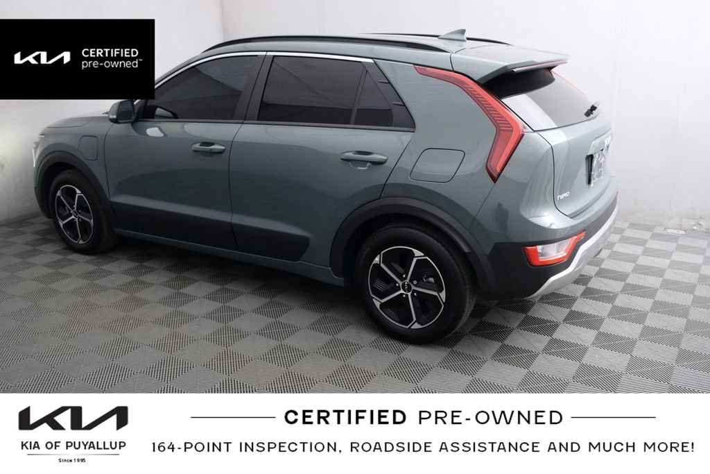 Certified 2025 Kia Niro EX FWD image 8
