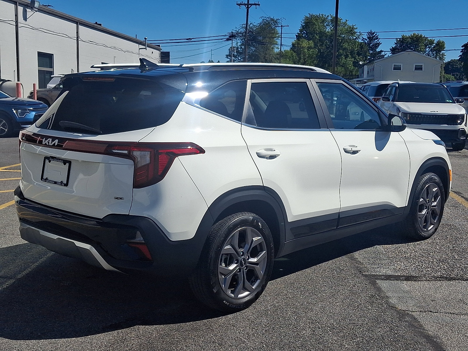 Certified 2024 Kia Seltos S AWD/4WD image 2