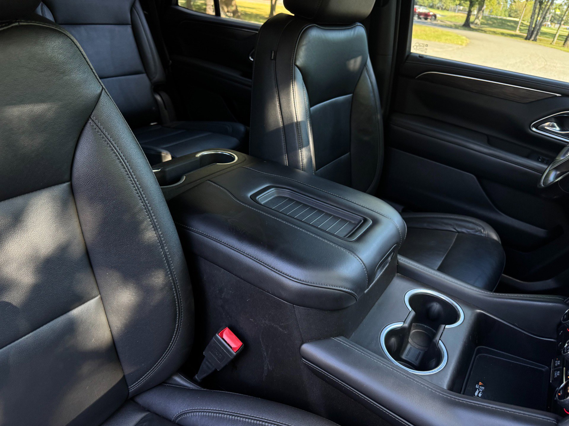 Used 2021 Chevrolet Tahoe LT image 37