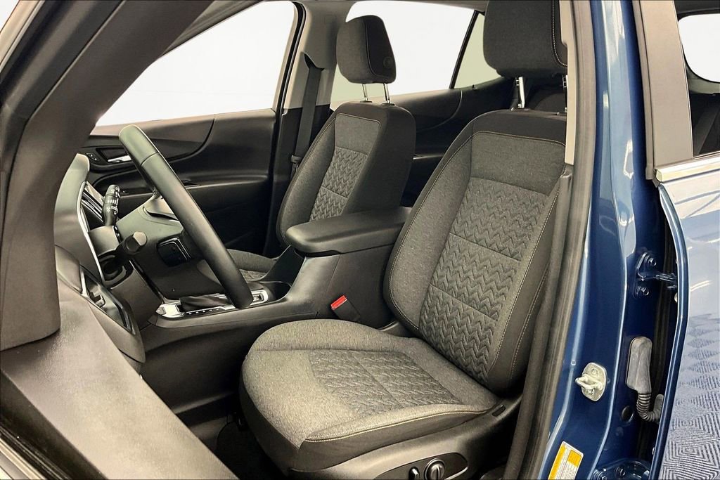 Used 2024 Chevrolet Equinox LT image 25