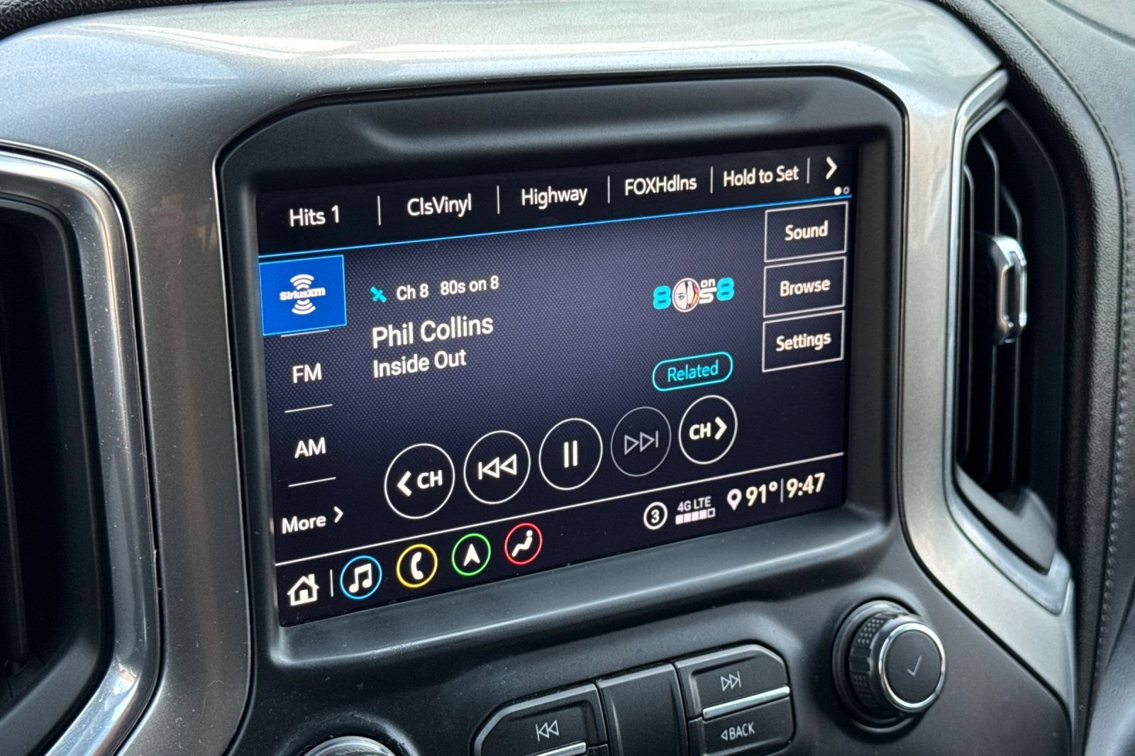 Used 2020 Chevrolet Silverado 2500 LTZ w/ LTZ Plus Package RWD image 18