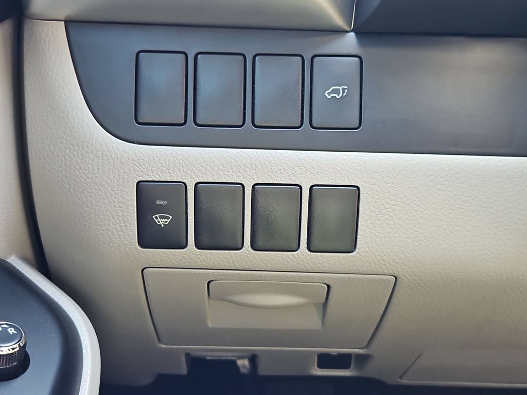 Used 2015 Toyota Highlander XLE AWD/4WD image 18