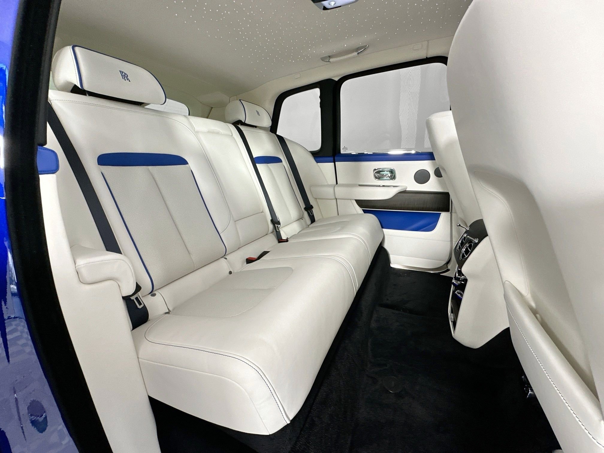 Certified 2025 Rolls-Royce Cullinan AWD/4WD image 27