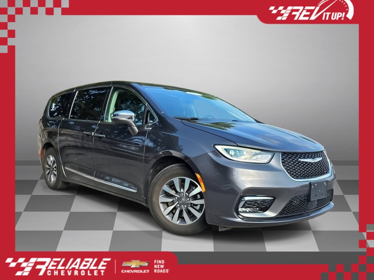 Used 2022 Chrysler Pacifica Limited w/ Uconnect Theater Family Group FWD image 1