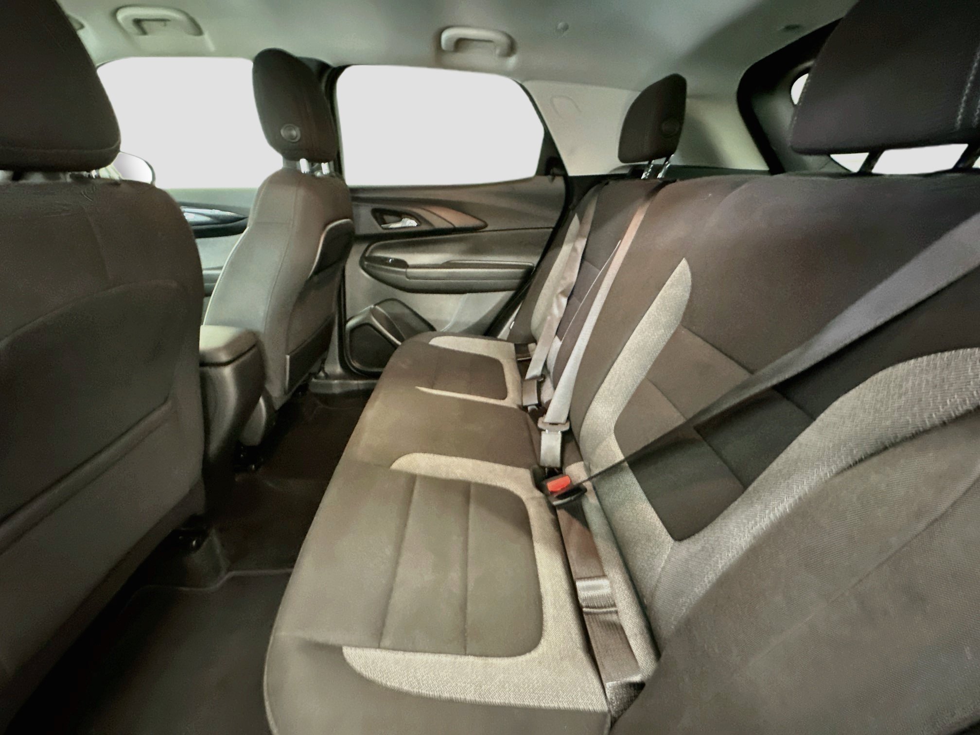 Used 2025 Chevrolet TrailBlazer LT AWD/4WD image 28