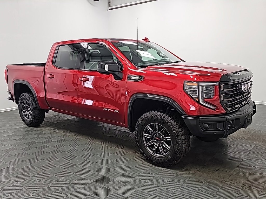 Used 2024 GMC Sierra 1500 AT4X image 2