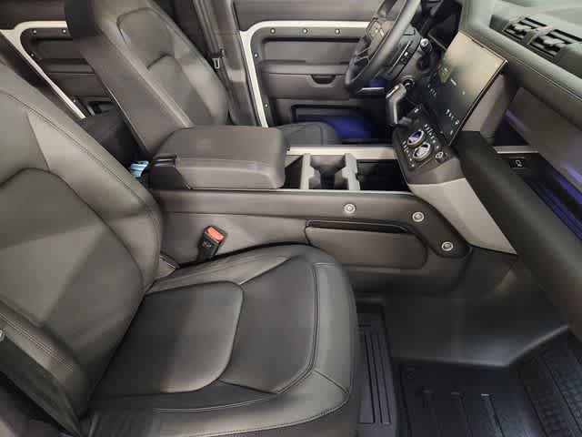 New 2026 Land Rover Defender 110 V8 AWD/4WD image 4