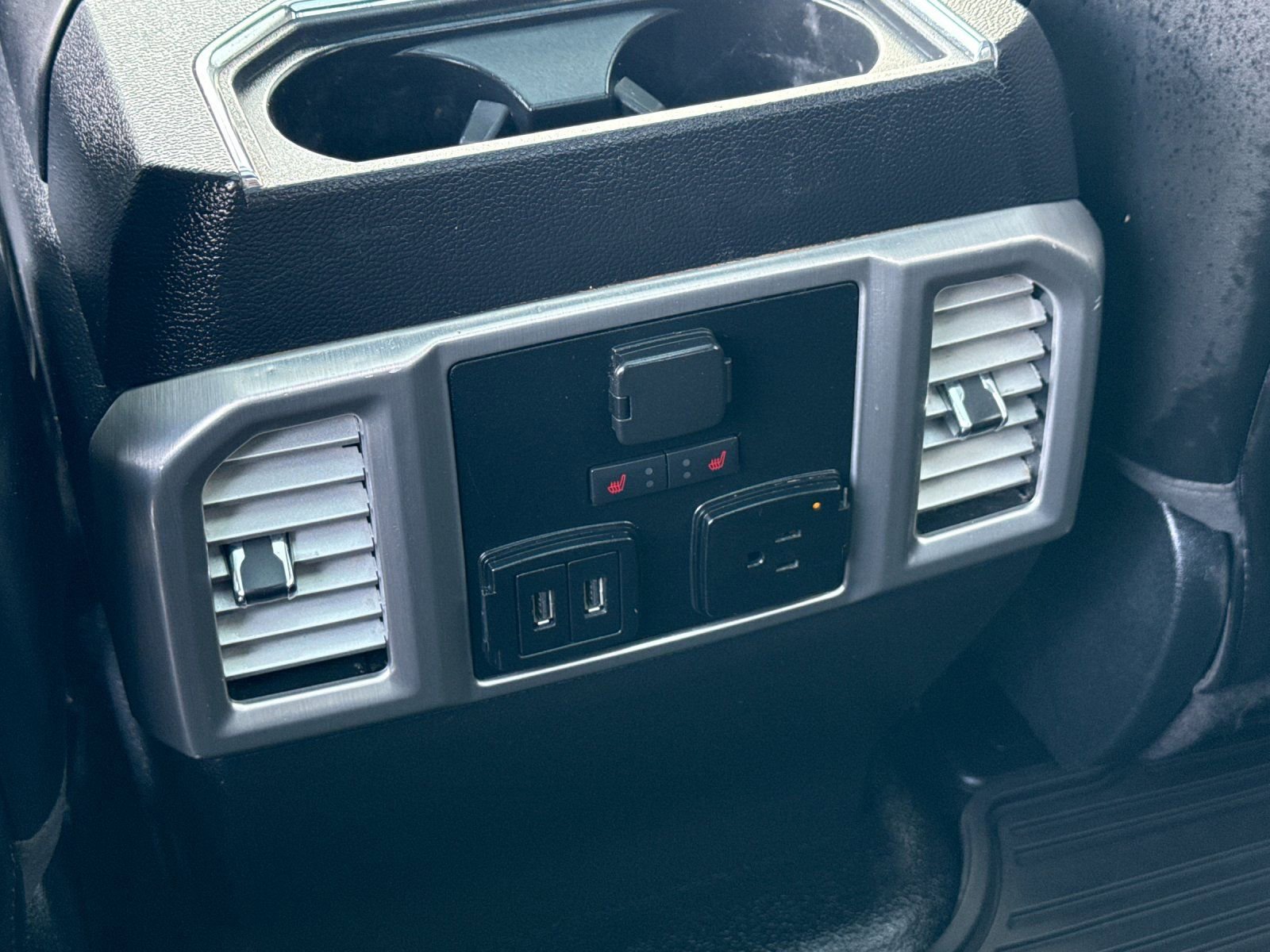 Used 2017 Ford F450 Platinum w/ Platinum Ultimate Package image 14